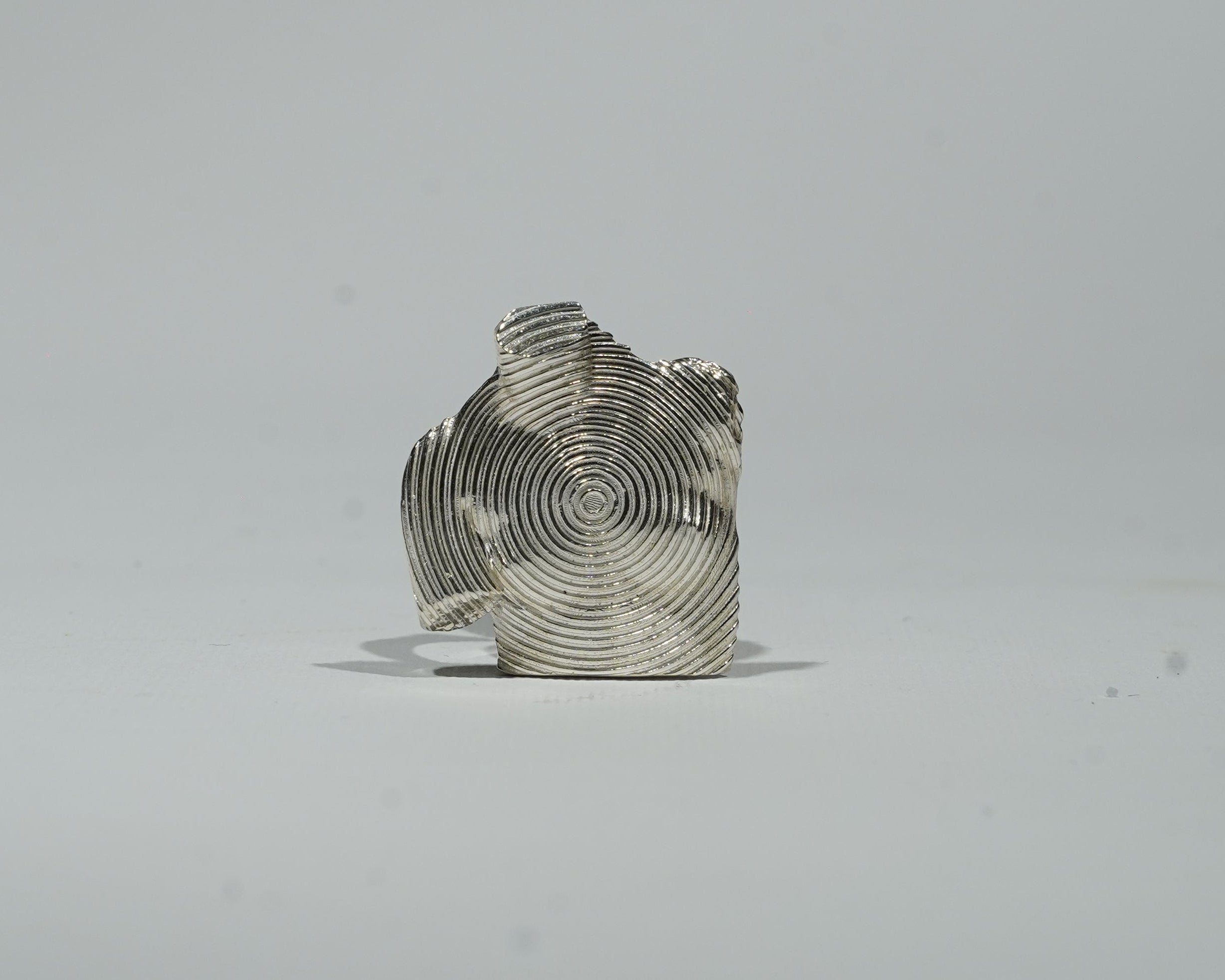 “Vibration of Feelings”- Sculptural Silver Ring