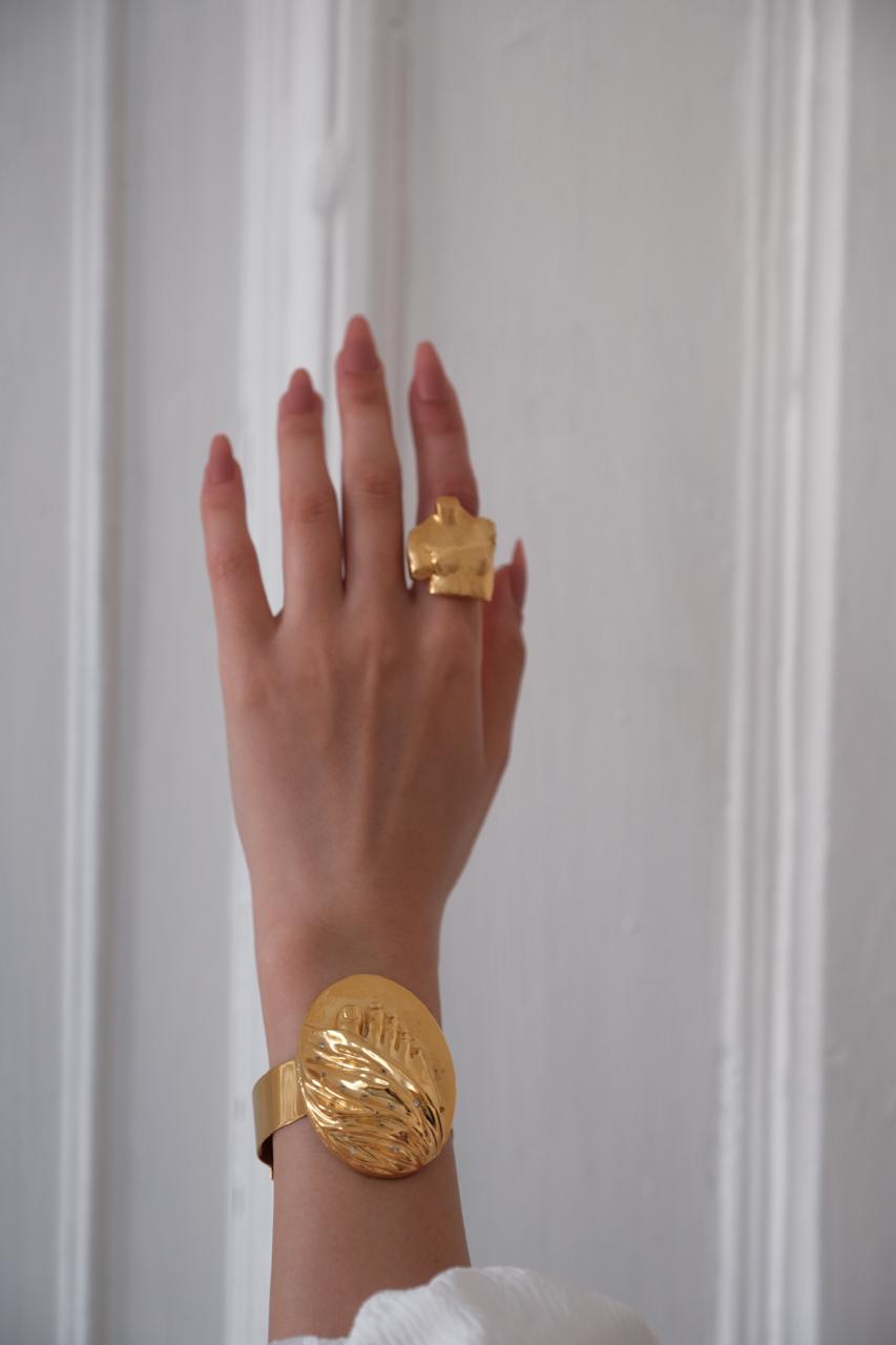 “Vibration of Feelings”- Sculptural Gold-Plated Ring